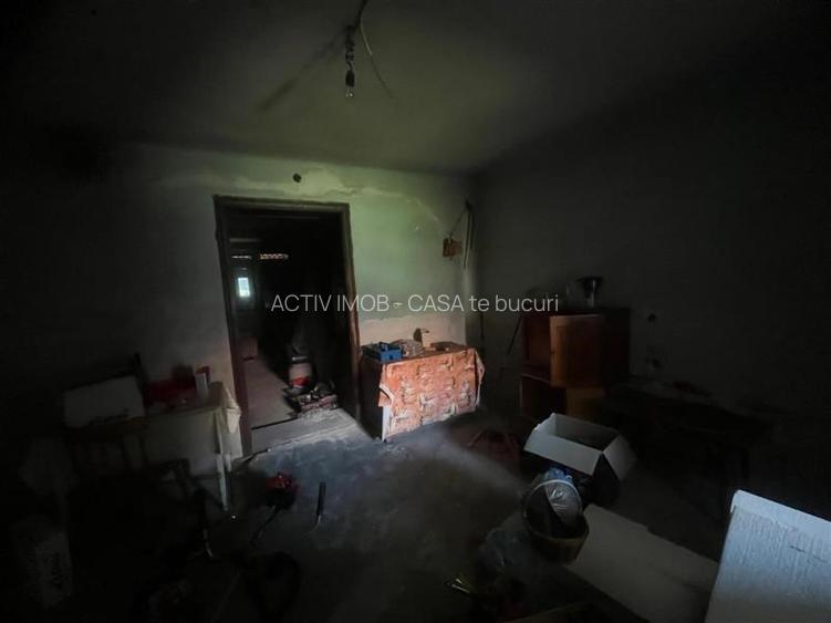 Valisoara, Casa la curte si Teren 3040 Mp, 10 minute de Caransebes - 10