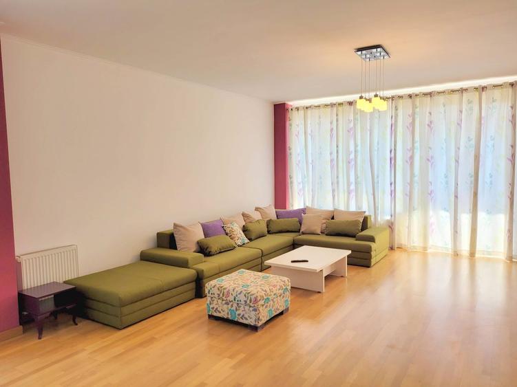 Apartament cu 3 camere de inchiriat-vedere spre Bega