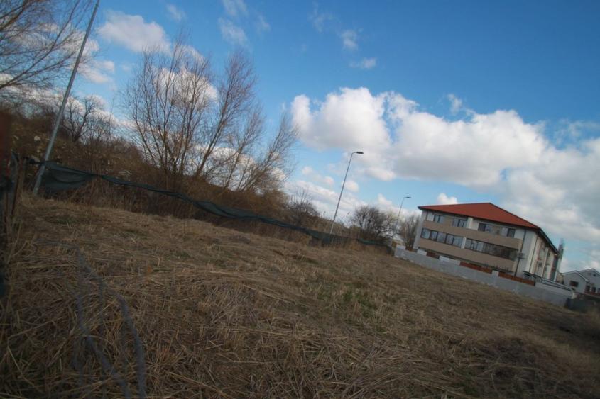 Teren intravilan - Zona Kamsas- regim de inaltime p+2/4