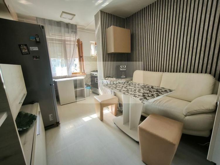 3 camere / 2 bai/ etaj 2 /  Intre Lacuri - 6