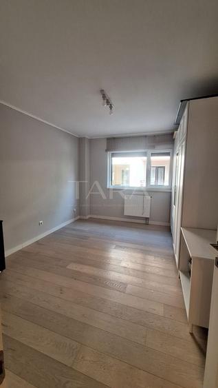 EXCLUSIVITATE – 3 camere în bloc tip vilă, zonă liniștită, Bună Ziua.