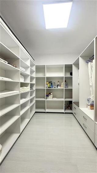 Apartament 4 Camere 135 MP, cu Vedere Superba la Mare si la Lac, Zona Phoenicia