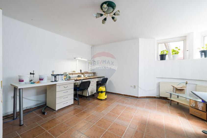 Spatiu birouri Centrul Civic Brasov AFI Mall 200 mp D + M - 23