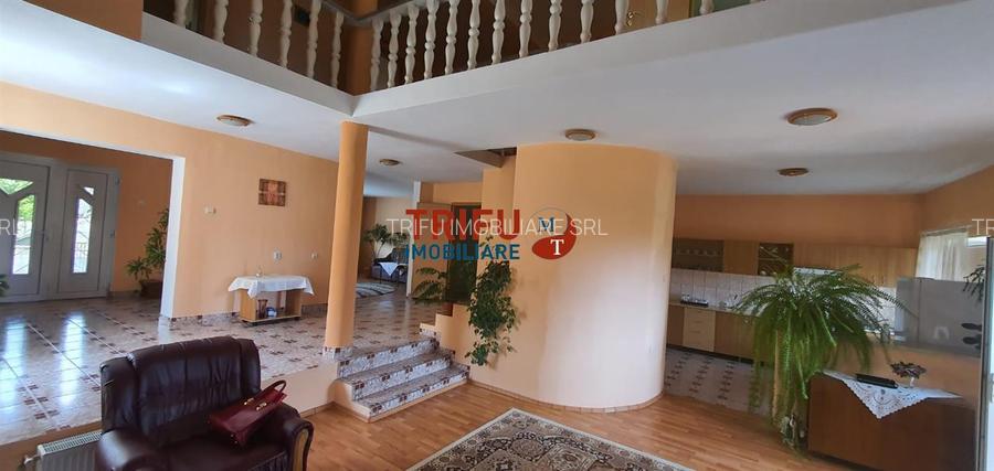 Casa zona Schit, 7 camere, 912 mp teren - 2