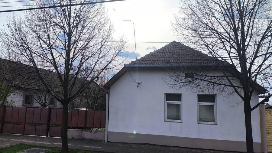 CASA DE VANZARE