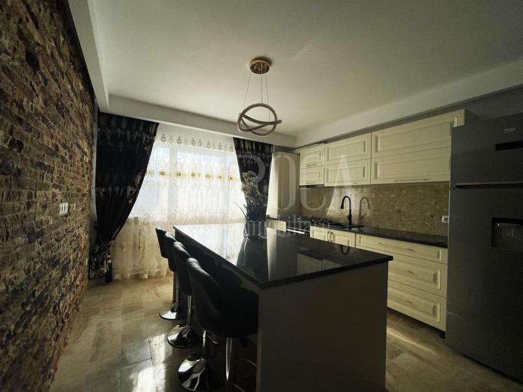 Apartament 3 camere de vanzare in Baciu