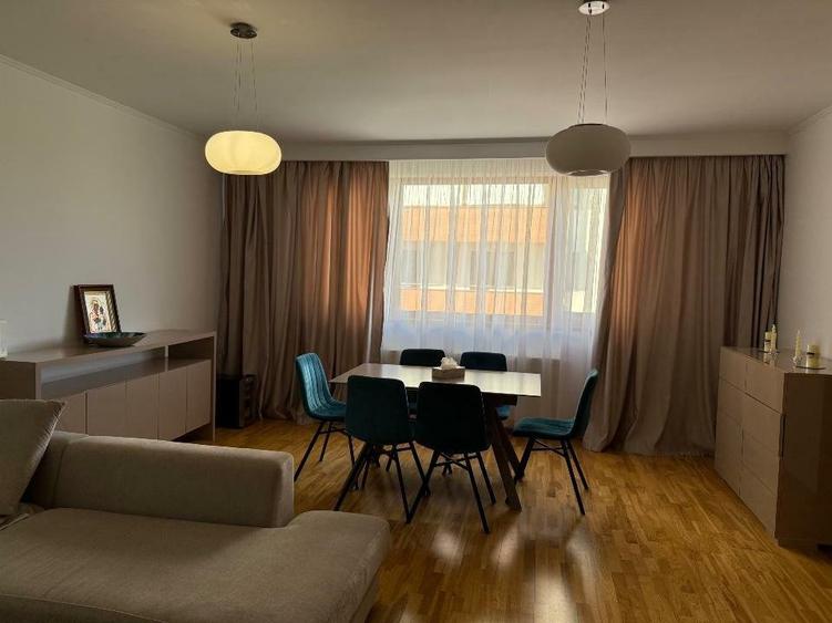 Apartament 4 camere Sisesti cu centrala si parcare