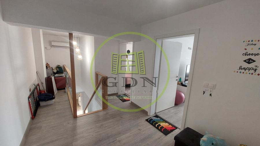 Penthouse, pe doua nivele, 174 mp, Brazda zona Pedagogic