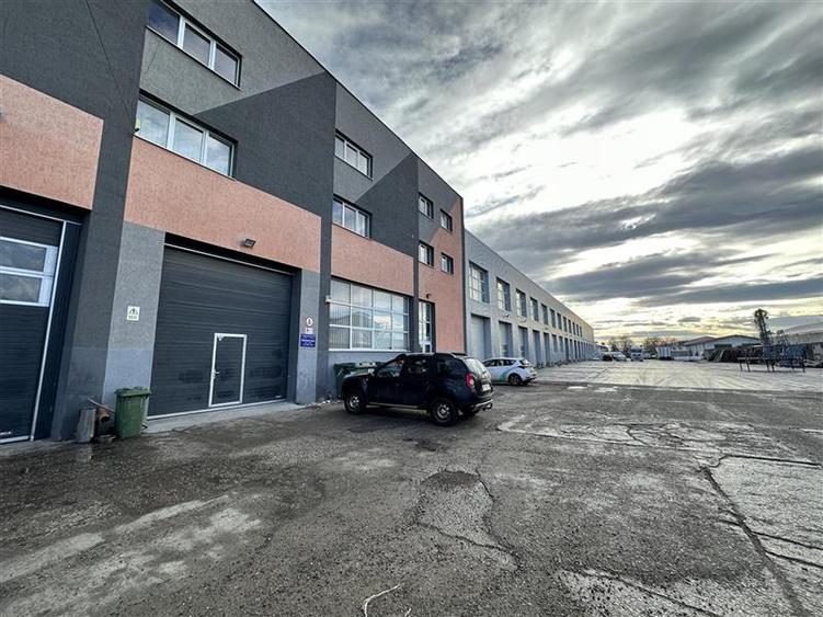 Birouri renovate - toate dotarile - zona Politie / Jandarmerie - 169mp