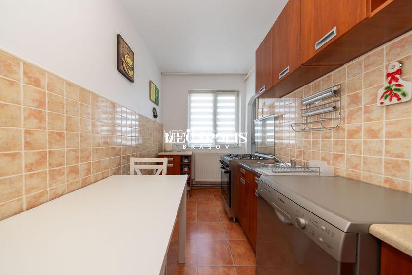 2 camere decomandat, 53 mp, Electroprecizia Săcele
