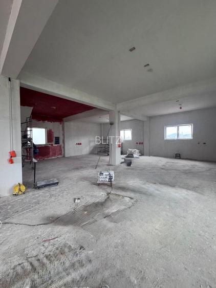 Hala/spatiu comercial de inchiriat ,  240mp utili, Vicovu de Sus - 2