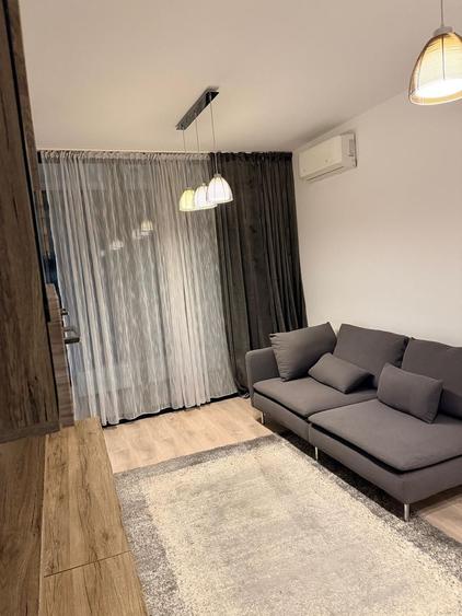 Apartament 2 camere, etaj 2/10, complet mobilat si utilat: aer conditionat,