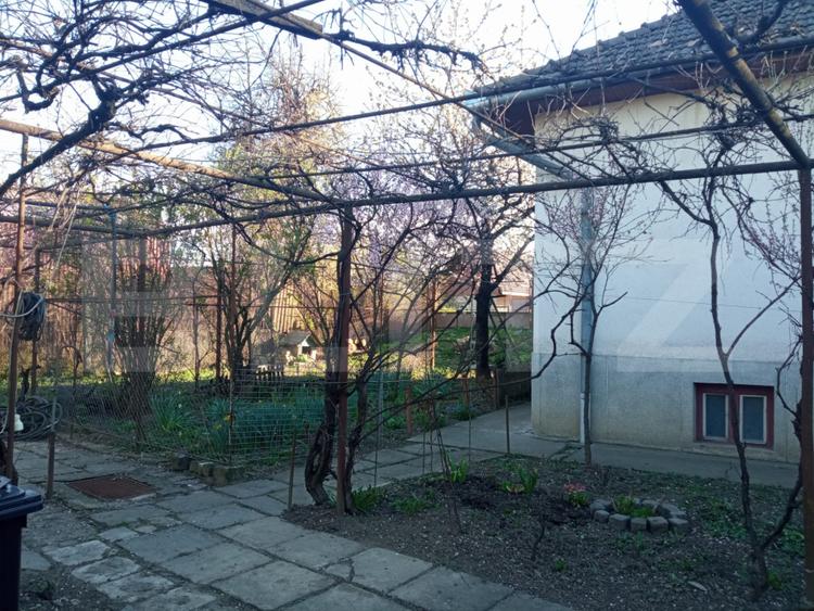 Casa individuala, 211 mp, teren 942 mp, zona Mureseni