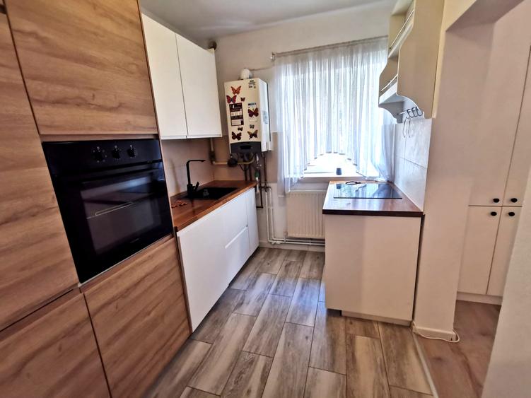Fabric - Casa de 3 camere - Su: 60mp - Centrala Proprie
