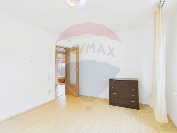Casă / Vilă 6 camere Pantelimon