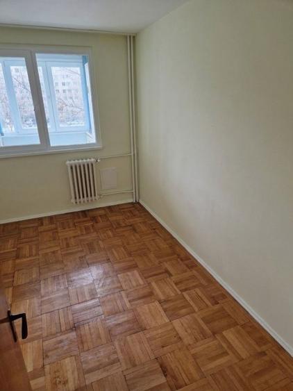 Vanzare apartament 4 camere Titan, aproape de metrou Grigorescu
