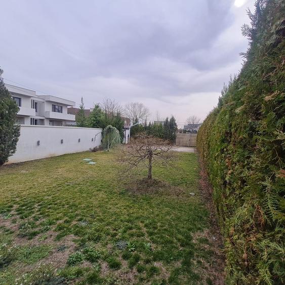 Vilă de Lux în Paris Residence, Tunari