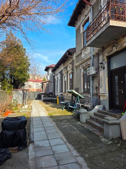 De vânzare vila rond Coșbuc unirii