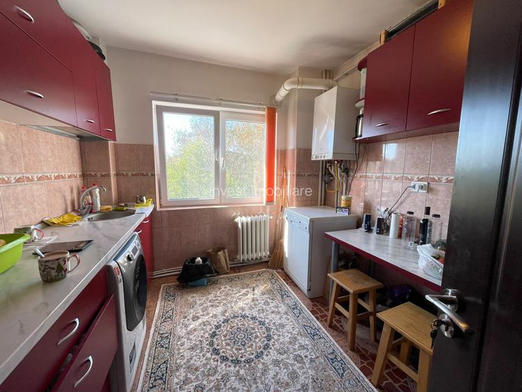Apartament 3 camere decomandat-72 mp-Podu Ros-Palas Mall
