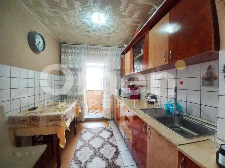 Apartament 3 camere, ZonaV Alexandri, Etaj 4 cu acoperiș, 56 mp utili