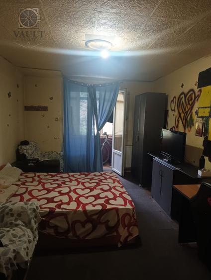 Garsoniera - 11 minute metrou Titan