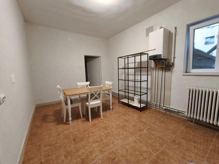 2 Camere - Renovat - Girocului - 450 Euro