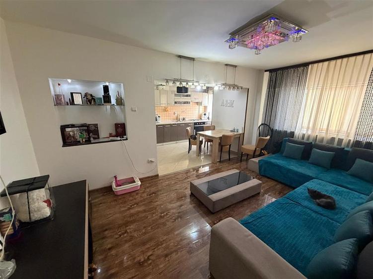Apartament 3 camere, , Electrica - PNL, etaj 6 , mobilat si utilat