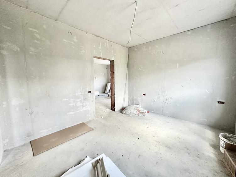 Duplex tip individual - 3 camere - 335 mp teren - Mosnita