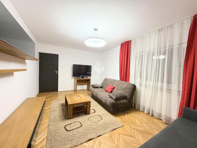 Apartament cu 2 camere de inchiriat | Parcare | Str. Lunii | Zorilor