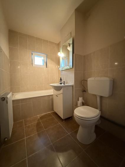 Apartament 3 camere, decomandat, 65 mp utili - Soarelui