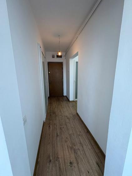 Apartament 2 camere-decomandat-zona Titan