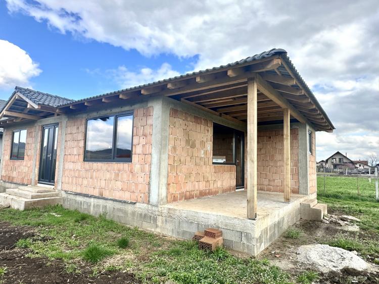 CASA NOUA LA ROSU I PE UN NIVEL I 73 MP I ALBA IULIA ZONA MICESTI I