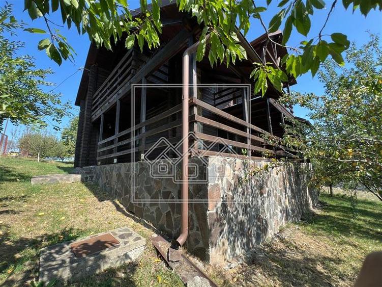 Casa de vanzare - Teren 2600 mp, 4 camere - Tocile
