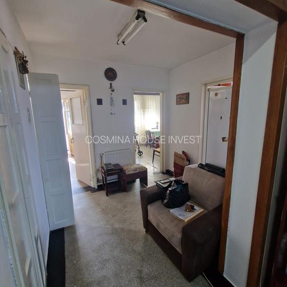 Se inchiriaza apartament,decomandat doua camere,etaj 10/11 ,pret 1300ron/luna. - 3