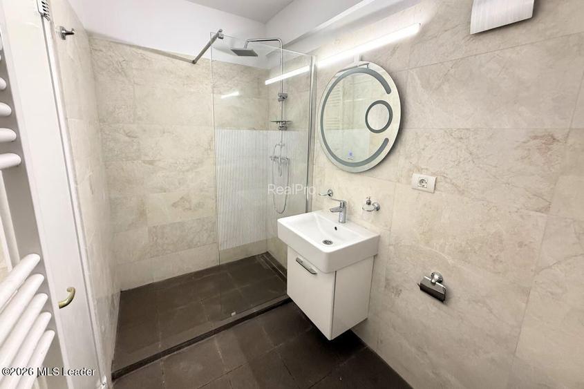 Polona - Duplex 256 mpu, 6 camere, etaje 6+7, panorama, terase 52 mp - 25