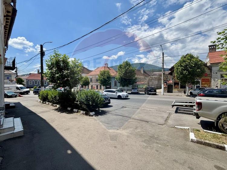 Spațiu comercial stradal de închiriat, Codlea