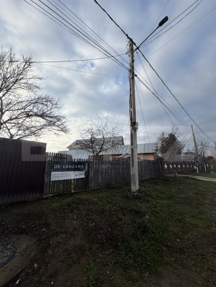 Teren intravilan, toate utilitatile, 1651 mp, Bals