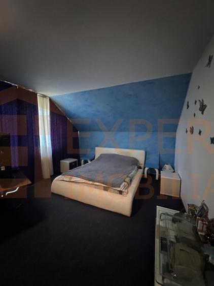 Casă de vânzare în Palazu Mare | 4 camere | Teren 655 mp