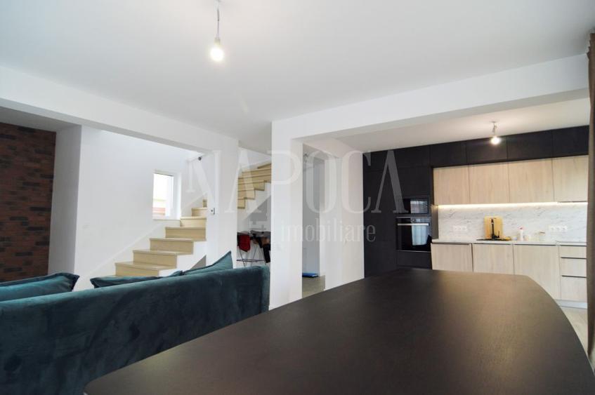 Casa 5 camere de vanzare in Floresti