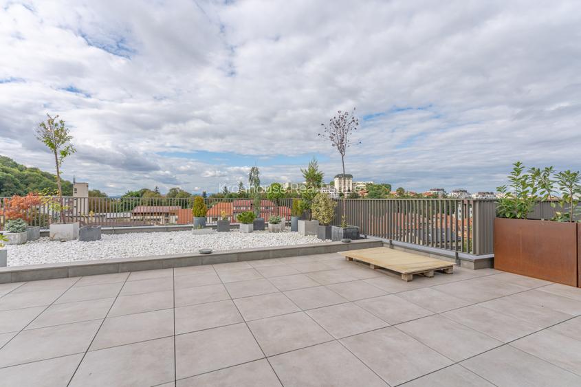 Penthouse de Lux | 4 Camere | 209 mp Terase | Vedere spre Tâmpa
