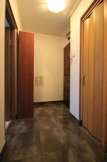 2 camere; centrala proprie Medicina - Vasile Lucaciu