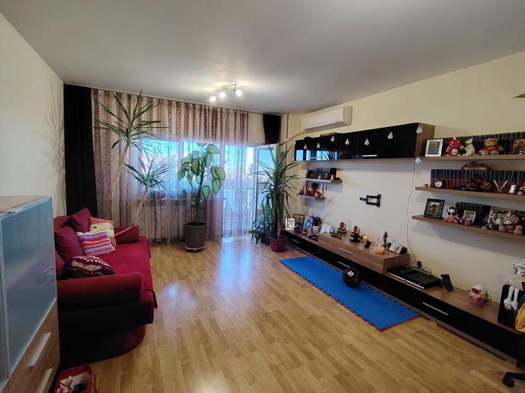 Apartament superb Complex Primavara cu loc de parcare