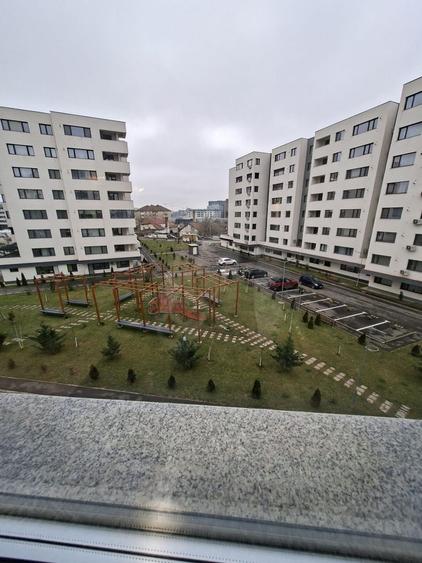 Pipera (OMV), 2 camere de vanzare, 3/7, terasa, parcare, mobilat si utilat