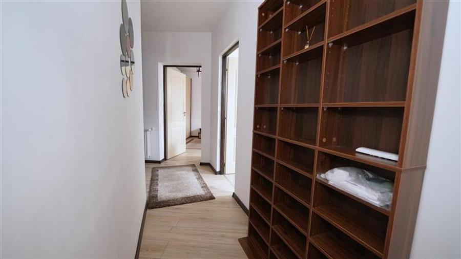 Casa curte comuna | Constructie 2015 | Regim S+P+M | Zona centrala