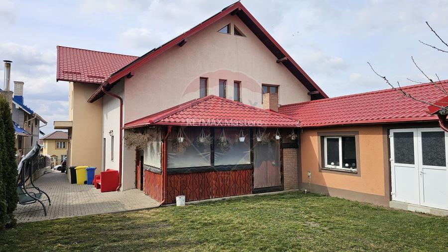 Casă / Vilă cu 6 camere, Sfantu Ilie, Suceava - 9