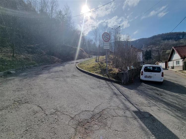 Teren arabil intravilan , priveliste mirifica , zona Schei