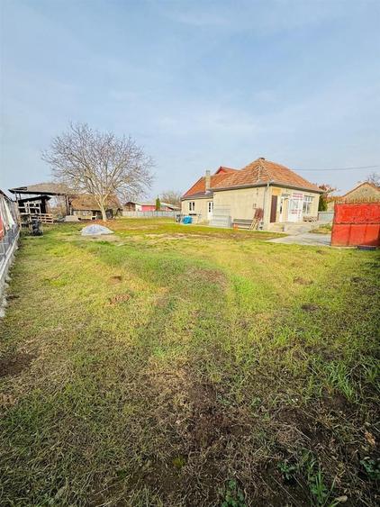 Spatiu Comercial in Rosiori