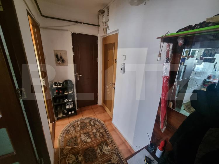 Apartament 3 camere, Craiovita Noua zona Niela