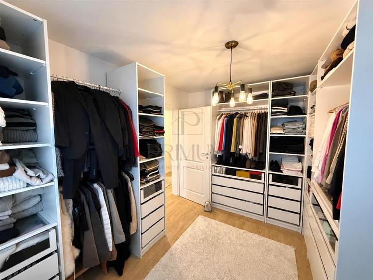 GIROC - DUPLEX - 4 CAMERE SI 2 BAI - GARAJ - CURTE