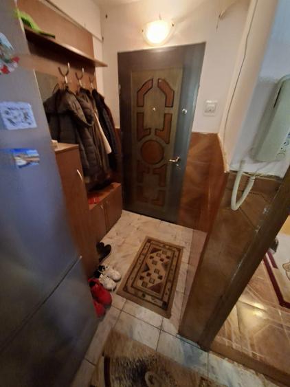 Apartament cu 2 camere decomandat, zona Nicolina